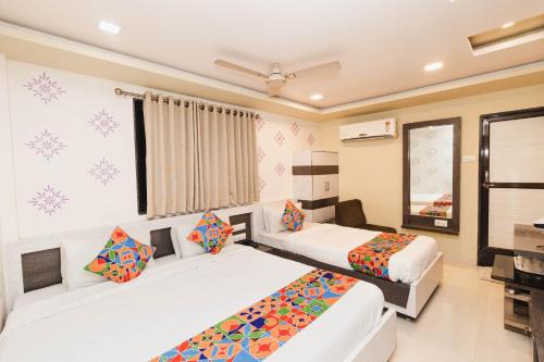 Sayajiganj Hotel | Hotel Amber Railway station