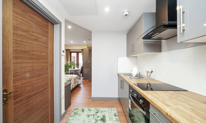Clementswood Apartamento | Hotel Apartment in Ilford