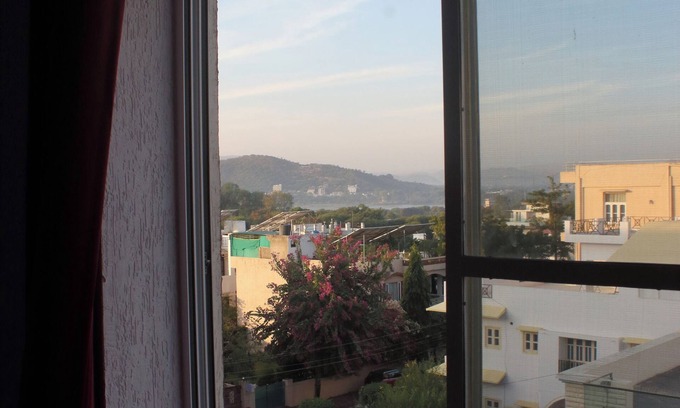 Shavri Colony Casa | Hotel Arul's