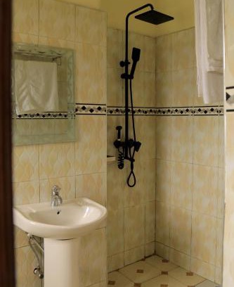 Nakaseke Hotel | Hotel Bafana International