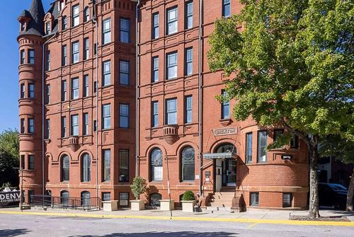 Downtown Baltimore Hotel | Hotel Brexton, Trademark Collection by Wyndham