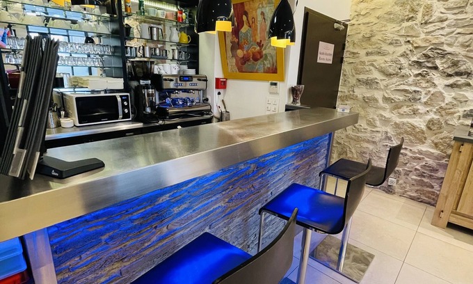 Nimes City Centre Hotel | Hotel Central