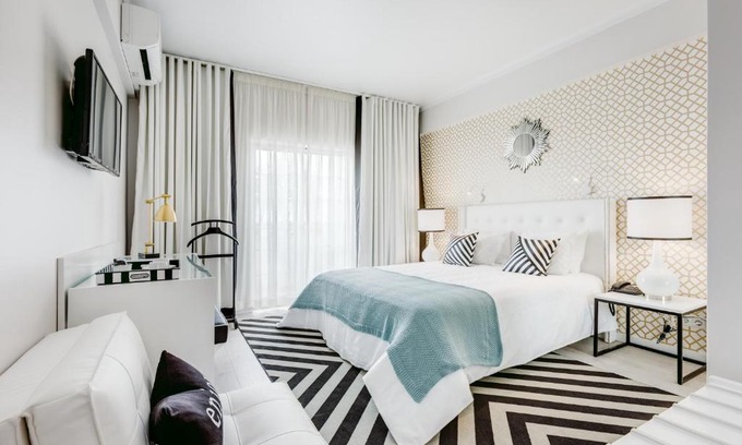 Marinha Grande Hotel | Hotel Cristal Marinha