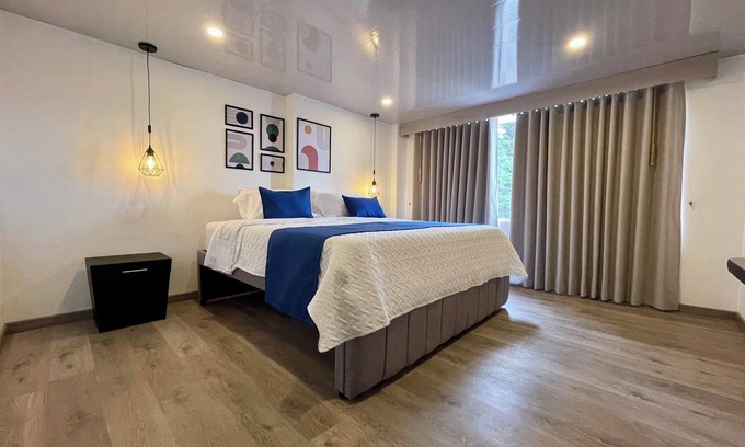 Quinta Paredes Hotel | Hotel Embajada 44