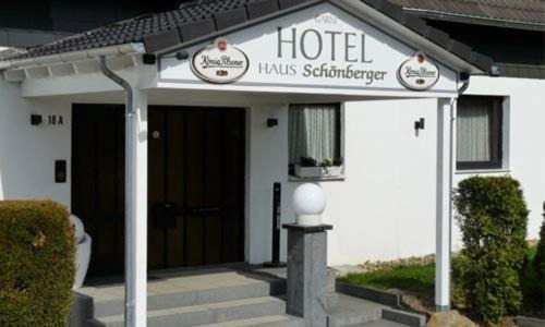 Heiligenhaus Hotel | Hotel Garni Haus Schönberger