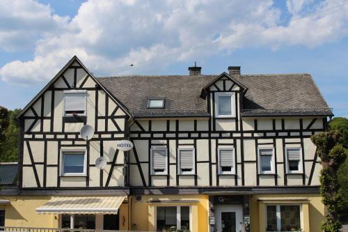 Langenholdinghausen Cama Y Desayuno | Hotel Garni-Tell