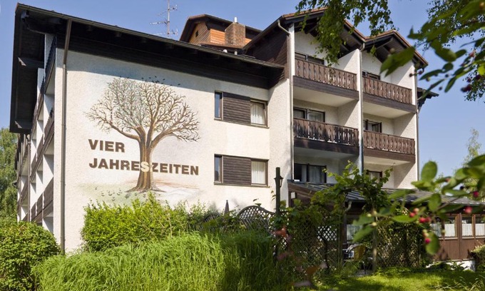 Safferstetten Hotel | Hotel Garni Vier Jahreszeiten