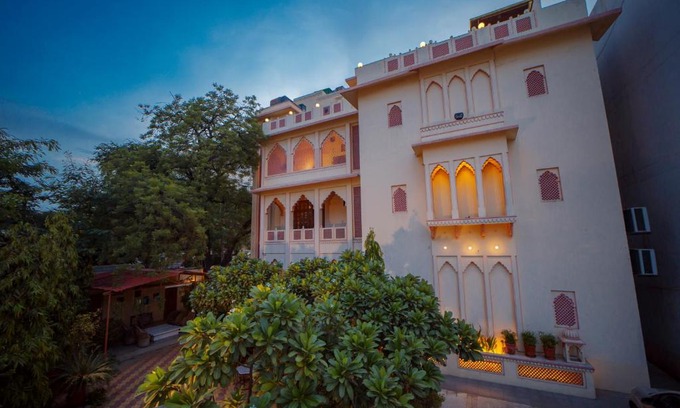 Bani Park Hotel | Hotel H R Palace