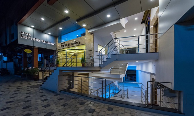 Hampankatta Hotel | Hotel Karuna Residency