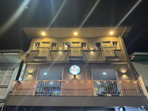 La Estrella Hotel | HOTEl LAS FLORES