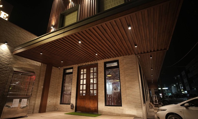 Zirakpur Hotel | HOTEL LE GRANDE