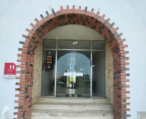 La Rochelle Hotel | Hotel Les Rosiers