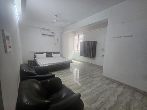 Farooq Nagar Casa | Hotel lord Jaggannath Plaza
