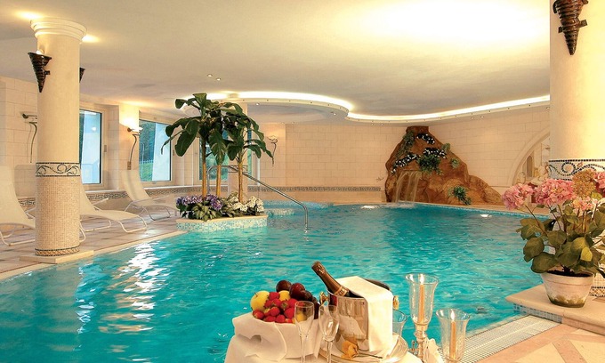 Madonna di Campiglio Hotel | HOTEL LORENZETTI