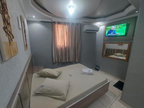 Zona Leste Hotel | Hotel Luar