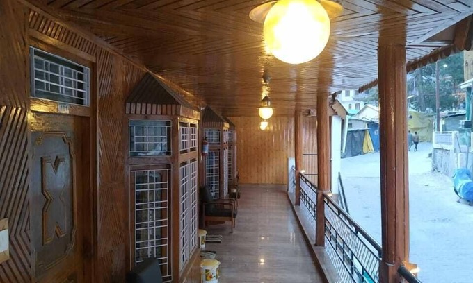 Kharsali Hotel | Hotel Manisha