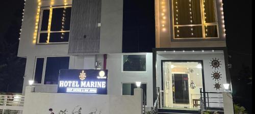 Varanasi Hotel | Hotel MARINE