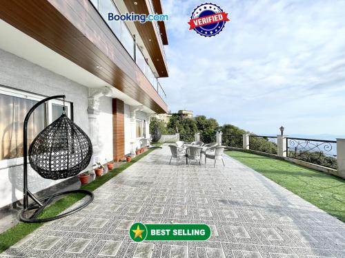 The Mall Road Hotel | HOTEL MOUNTAIN G ! MUSSOORIE होटल माउंटेन ஹோட்டல் மலை હોટેલ માઉન્ટેન ਹੋਟਲ ਮਾਊਂਟੇਨ near mall road hotel-with-mountain-view Spacious-Room-with-wi-fi-and-Parking-availability, best hotel in Mussoorie