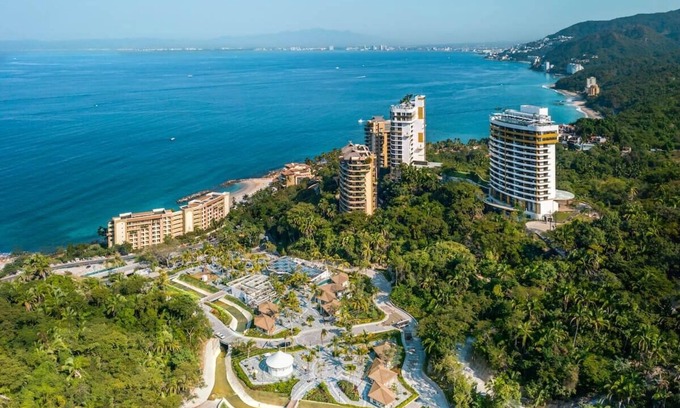 Mismaloya Complejo | Hotel Mousai Holiday Getaway Adults-Only Luxury Resort; Ultra Suite South for 2