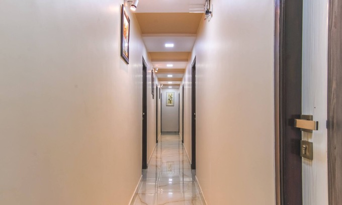 Malad West Hotel | Hotel Nest In, Malad