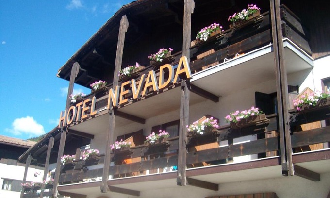 Campitello di Fassa Hotel | Hotel Nevada