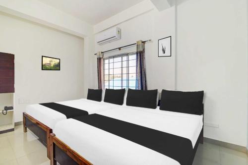 Chikkamagaluru Hotel | Hotel O Chikmangaluru Near Railway Station