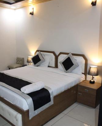 Sikandarabad Hotel | Hotel O Dream House