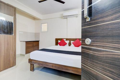 Bellandur Hotel | Hotel O Elite Lifestyle Red Rose Near 7d Voyage
