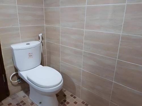 Mamuju Hotel | Hotel O Emmy Homestay Syariah