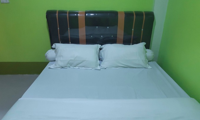 Medan Hotel | Hotel O Es Em Je Residence