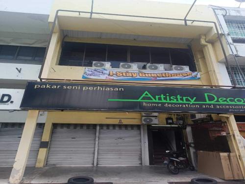 Jelutong Hotel | Hotel O J Stay Guesthouse