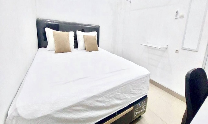 Somba Opu Hotel | Hotel O Kost Pak Dahlan Near Modern Estate