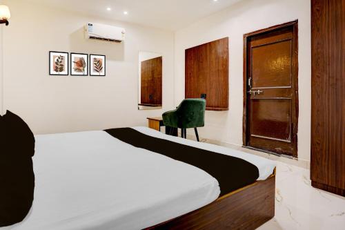 Civil Lines Hotel | Hotel O Luxury Inn