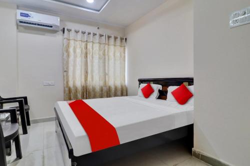 Hyderabad Hotel | Hotel O Shri Ganesh Near By Himayatnagar,Ashok Nagar,RTC X Roads