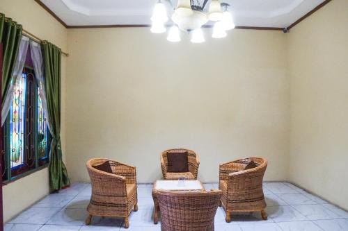 Medan Hotel | Hotel O Sky Residence Mawar