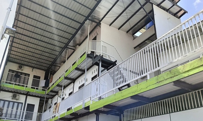 Sungguminasa Hotel | Hotel O Sunrise Garage Home