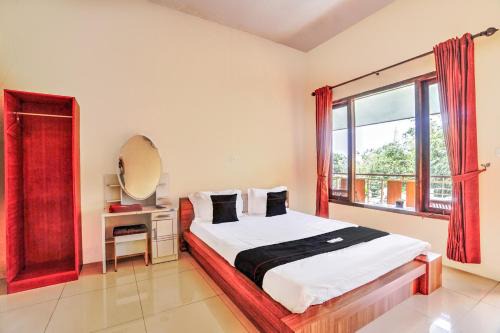 Asrikaton Hotel | Hotel O The Velodrome Inn near Exit Toll Malang