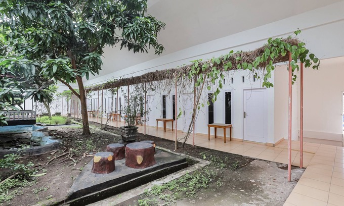 Lubuklinggau Hotel | Hotel O Wisma Silampari