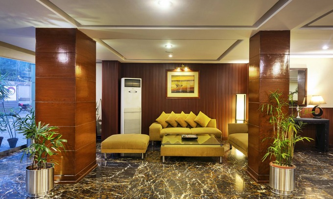 Mall Road Hotel | Hotel One The Mall Lahore