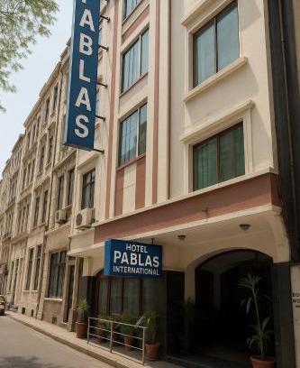 Karol Bagh Hotel | Hotel Pablas International, New Delhi, Near Metro