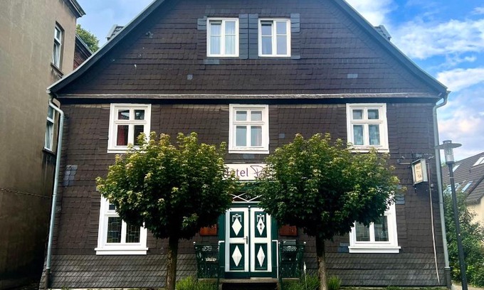 Neheim Hotel | Hotel Pemü