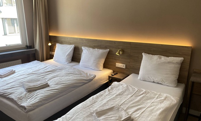 Friedrichstadt Hotel | Hotel Petite Königsallee