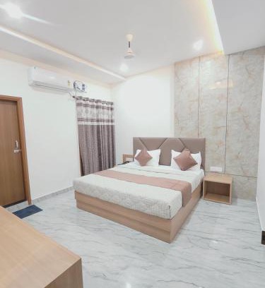 Amritsar Hotel | Hotel Pilgrim walking distance From Golden Temple