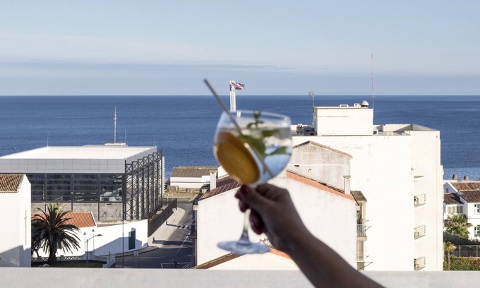Ponta Delgada Hotel | Hotel Ponta Delgada