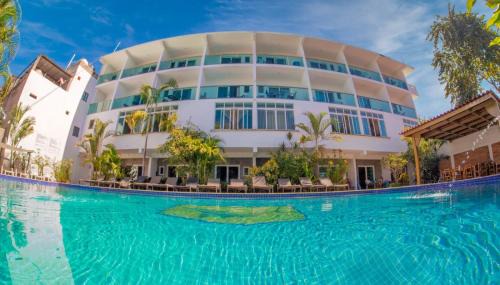 Rincón de Guayabitos Hotel | Hotel Rega Suites Guayabitos - Family & Kitchen