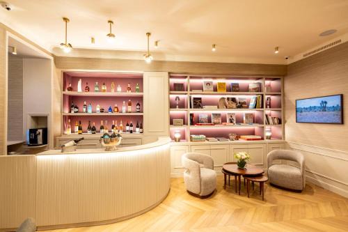 Porte-Dauphine Hotel | Hotel Residence Foch