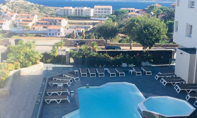 Calvi Hotel | Hotel Revellata