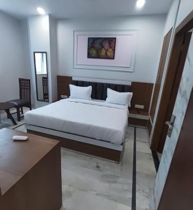 Mansarovar Casa | Hotel Roshanee