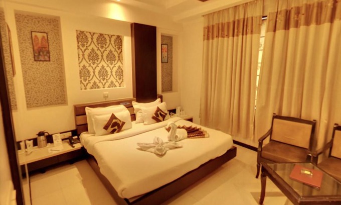 Raipur Hotel | Hotel Royale Ambience