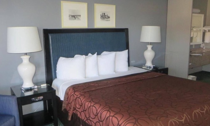 Beaumont Hotel | HOTEL SALINA